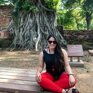 Meet your Posher, Sara